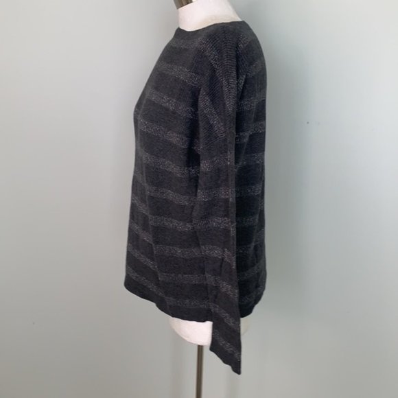 TOMMY BAHAMA GRAY SILVER STRIPED SWEATER SIZE S - Picture 3 of 6